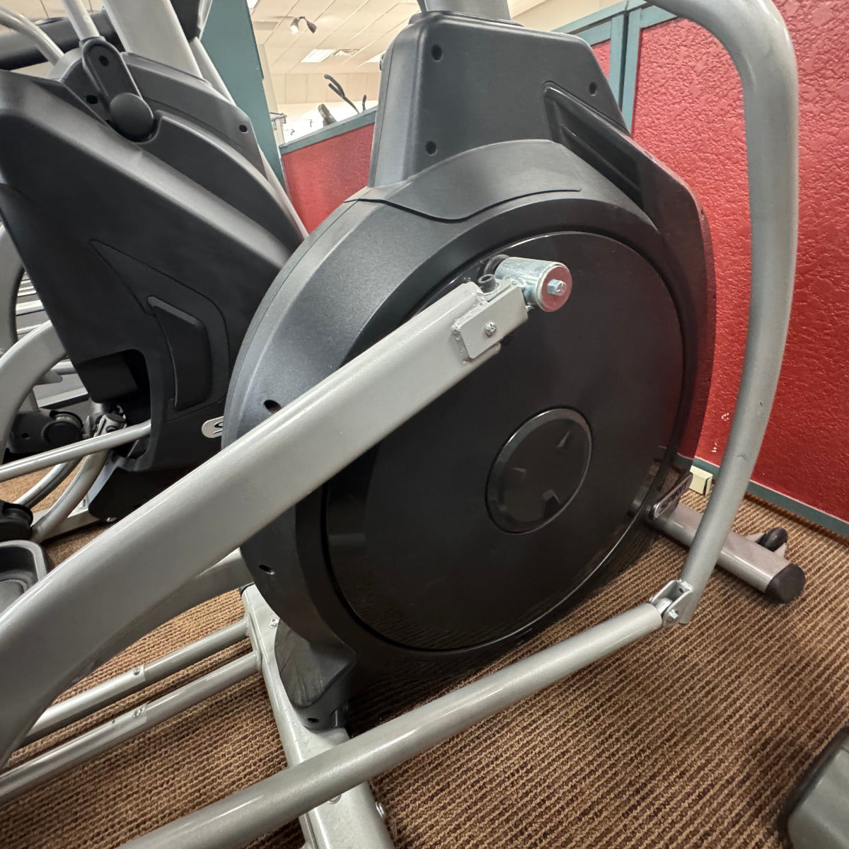 Pre-owned Spirit XE295 Elliptical Trainer