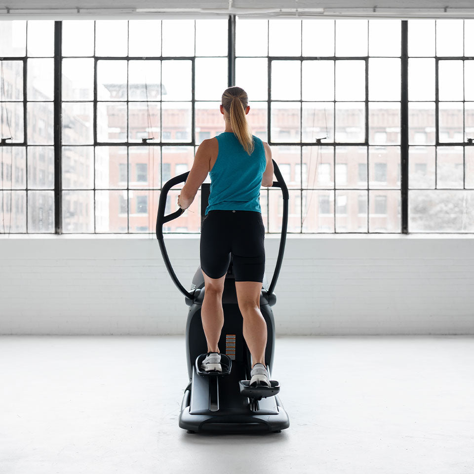 True Fitness GRAVITY Cross Trainer