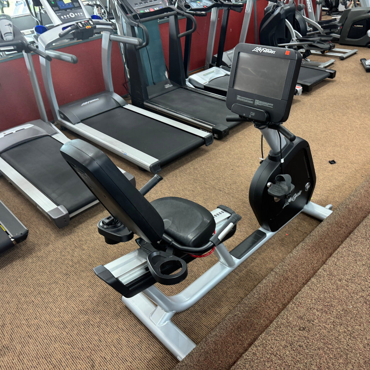 Pre-owned Life Fitness Life Cycle INRDE Recumbent Bike