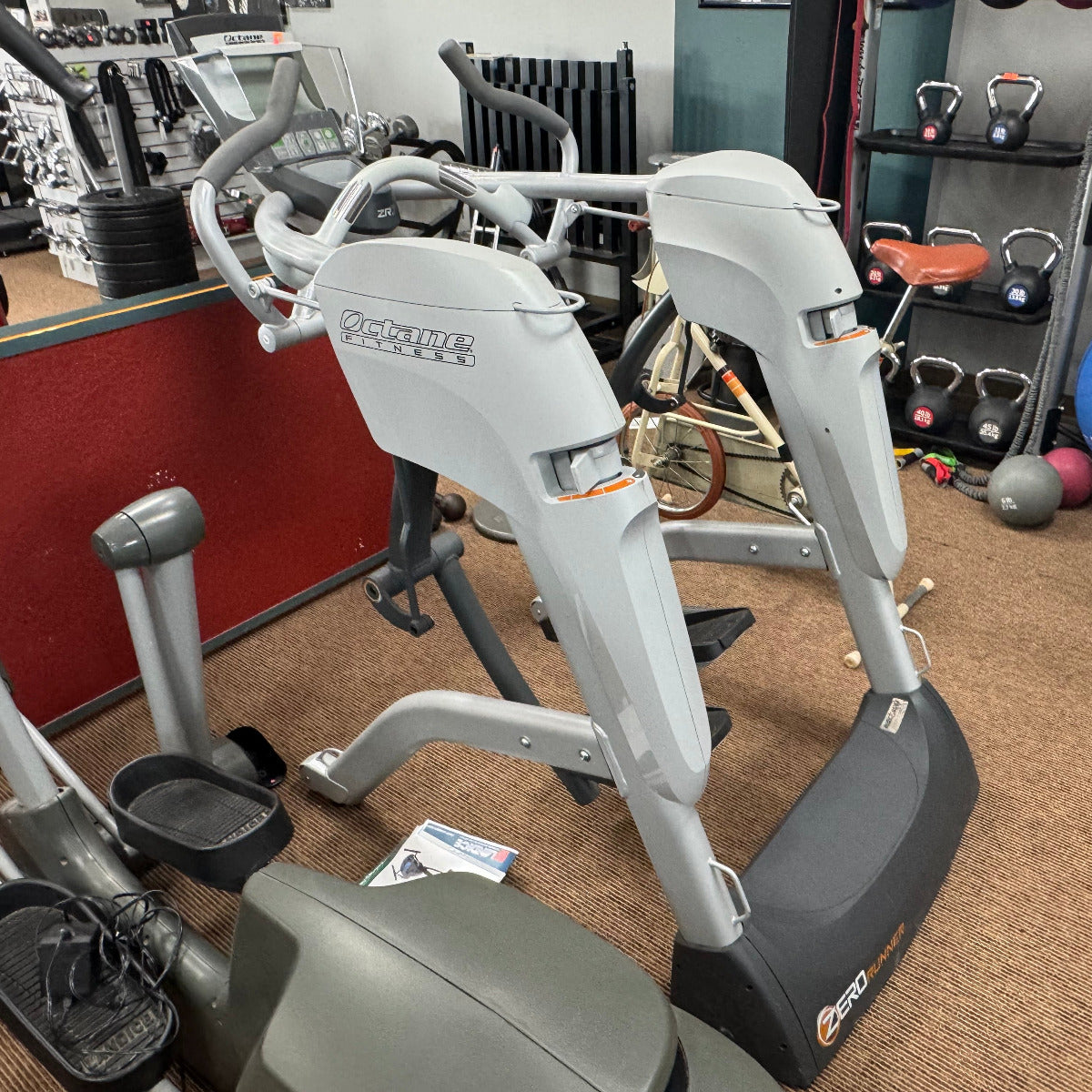 Pre-owned Octane Fitness Zero Runner ZR7