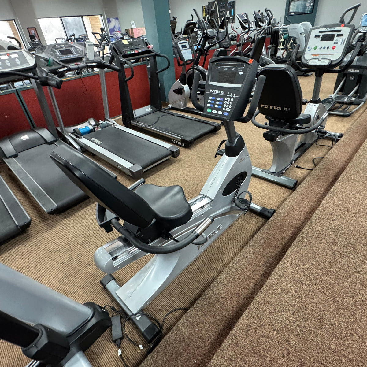 Pre-owned True Fitness Z7 Recumbent Bike