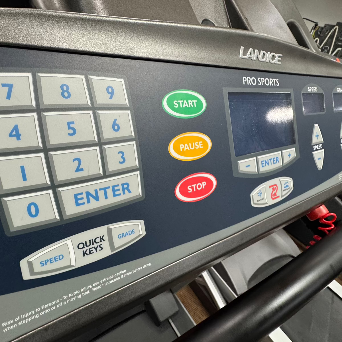 Pre-Owned Landice L8 Treadmill