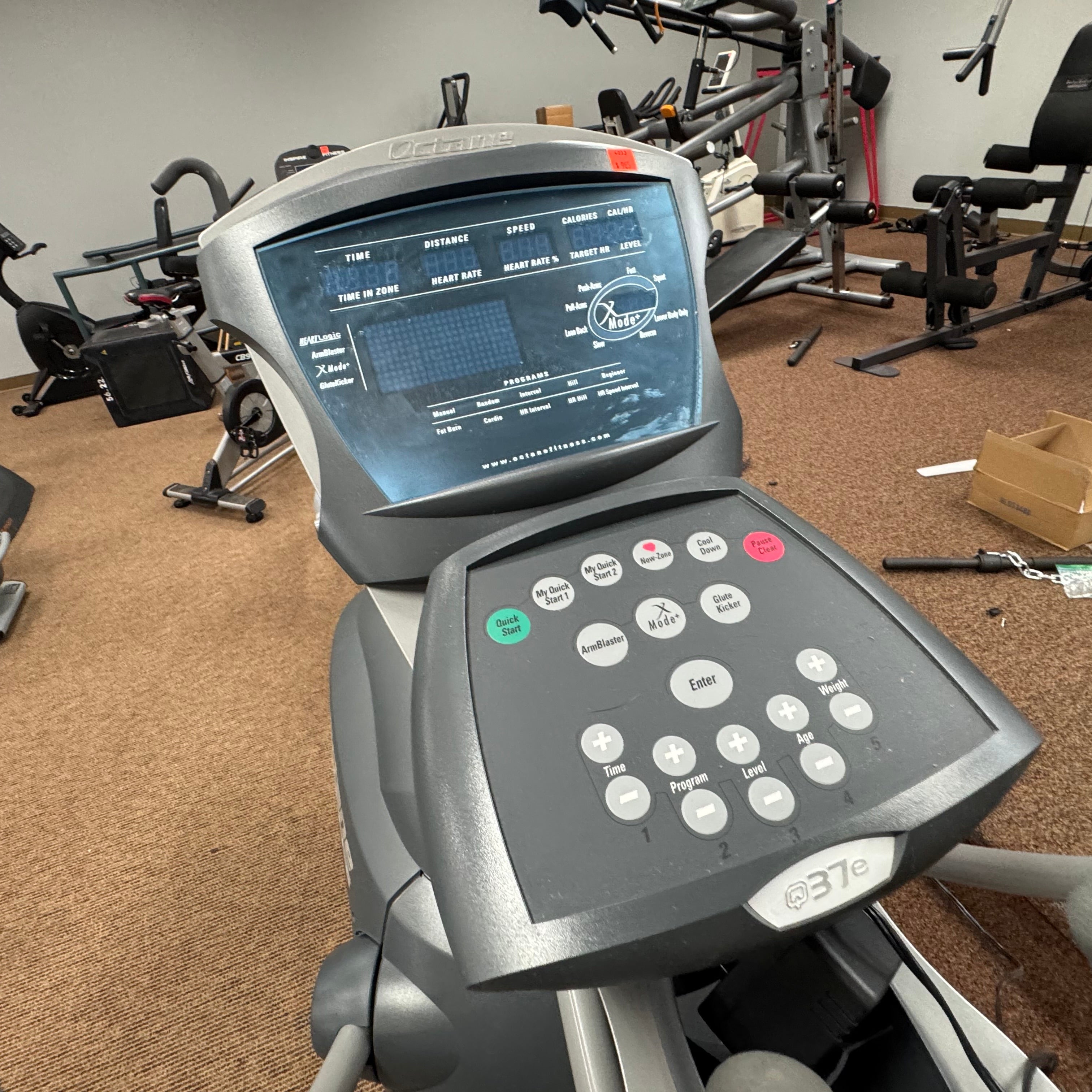 Pre-owned Octane Q37e Ellipitical Trainer