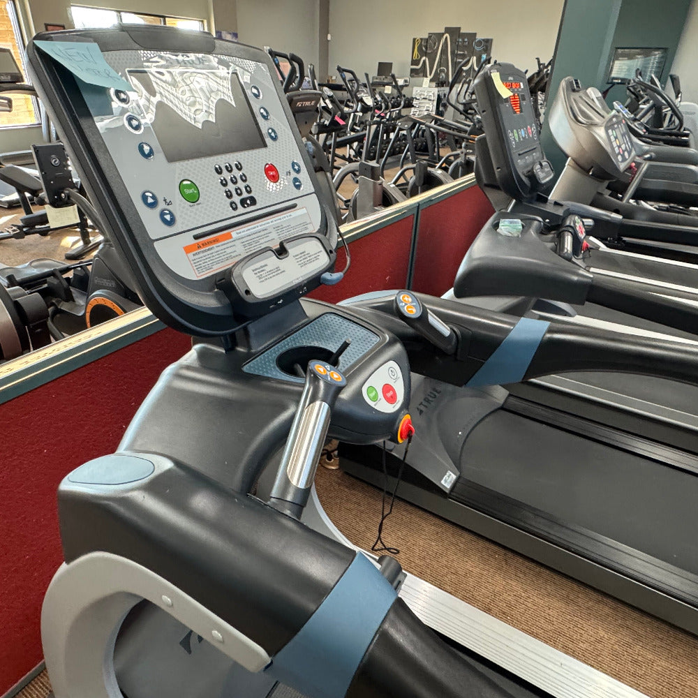 Pre-Owned True ES900 Treadmill New Motor