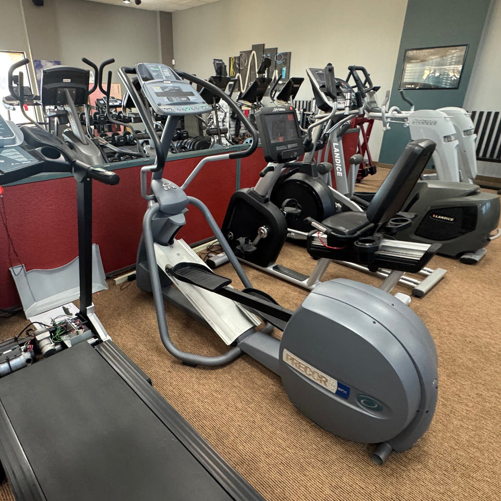 Pre-owned Precor EFX5.23 Elliptical