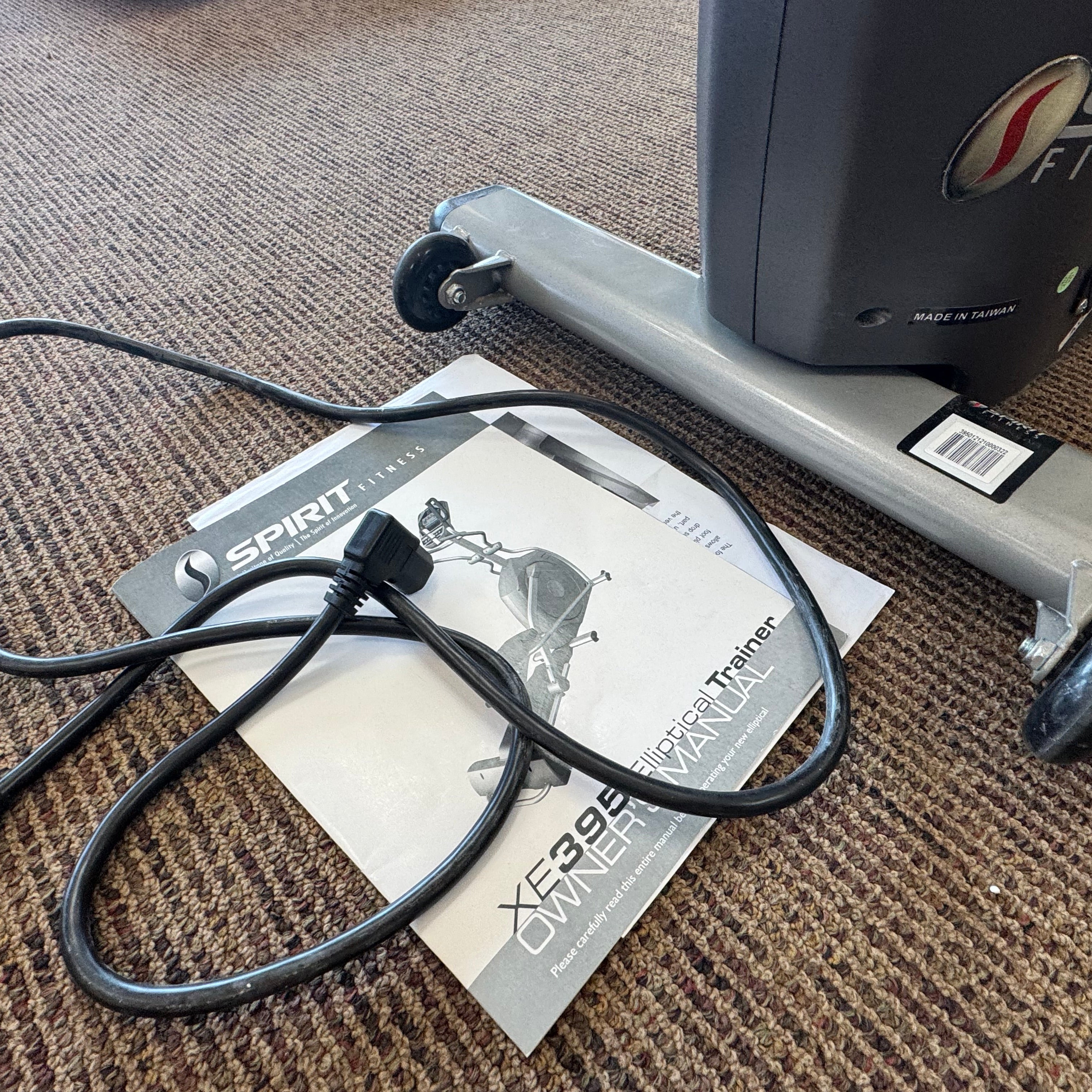 Pre-owned Spirit XE395 Elliptical Trainer with Incline